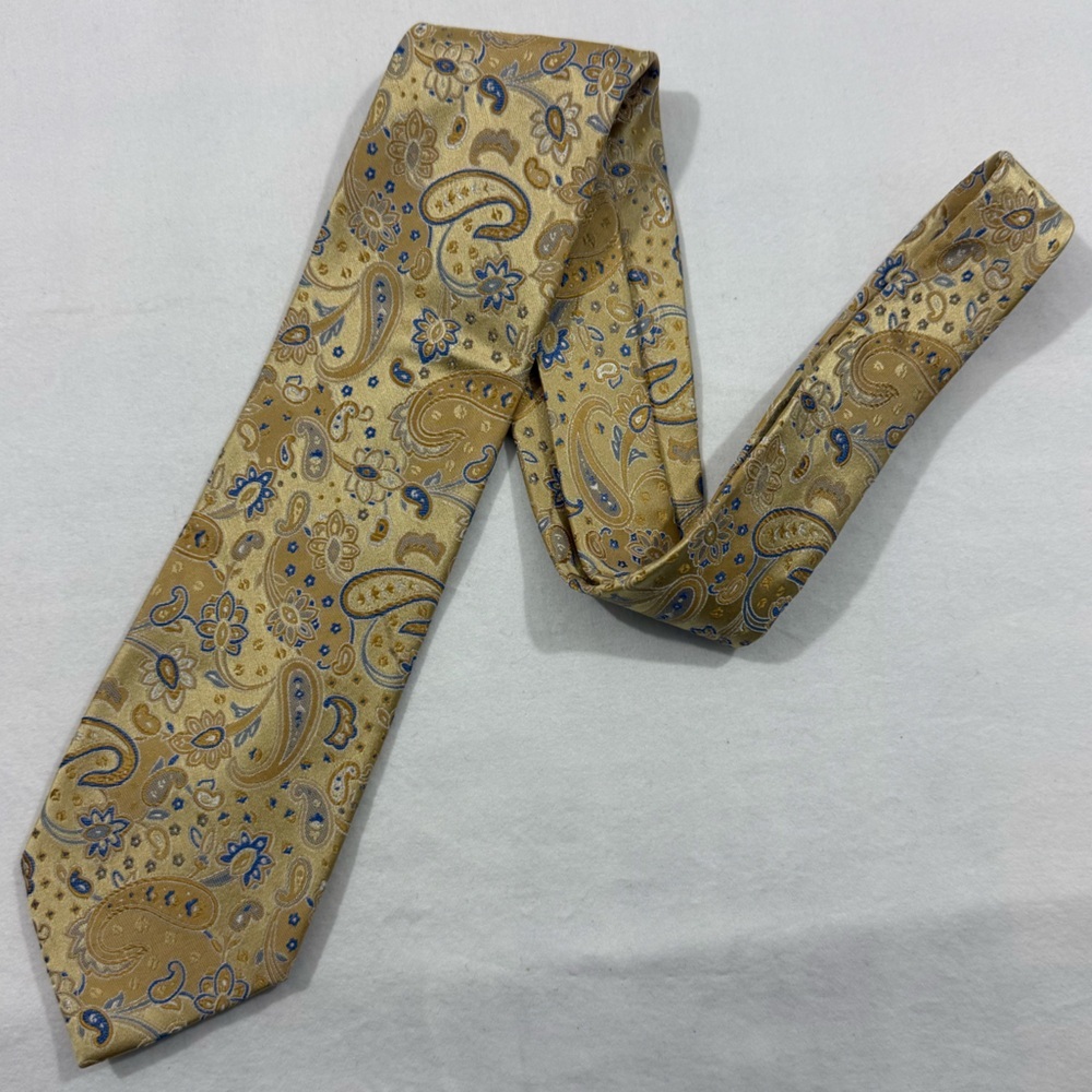 Geoffrey Beene Silk Tie Gold Blue Paisley Designer Mens Necktie